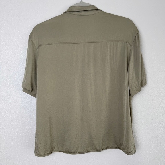 Zara satin effect blouse with pockets button front green L - Picture 5 of 9